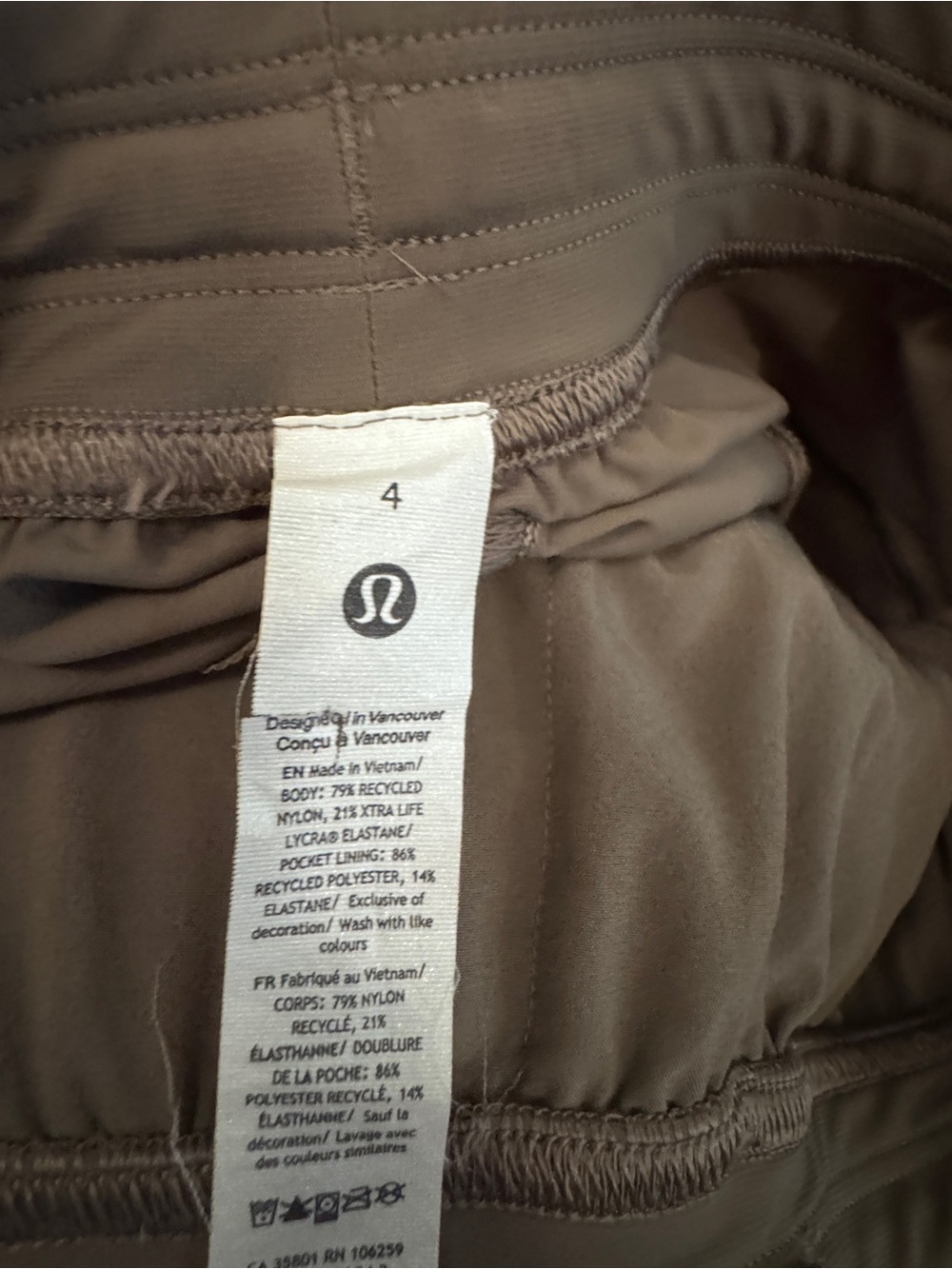 Lululemon size 4 Womans Jogger Pants - Picture 6 of 6